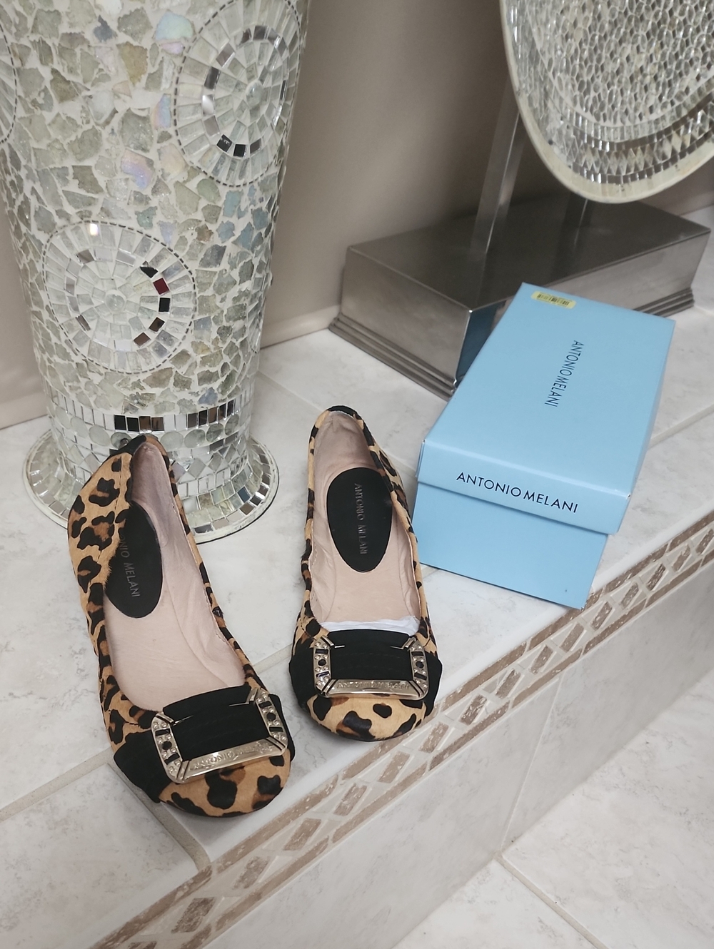 💥🖤 ANTONIO MELANI CALF HAIR GOLD BUCKLE FLATS 🖤💥